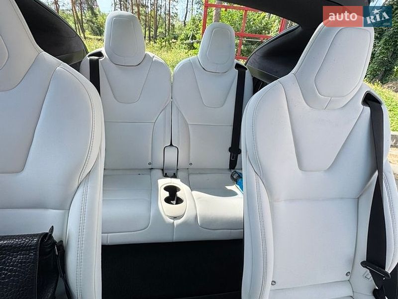 Позашляховик / Кросовер Tesla Model X 2019 в Харкові