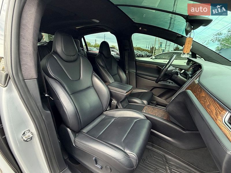 Внедорожник / Кроссовер Tesla Model X 2018 в Львове фото 44 Внедорожник / Кроссовер Tesla Model X 2018 в Львове