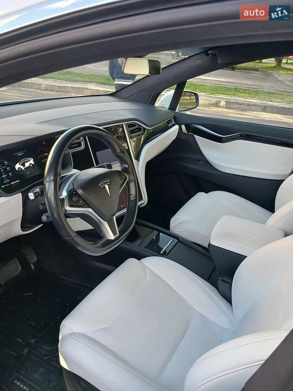 2018 Tesla Model X - мініатюра 12