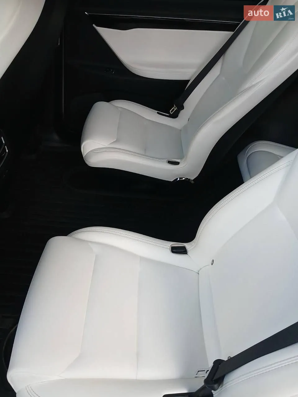 2018 Tesla Model X - мініатюра 18