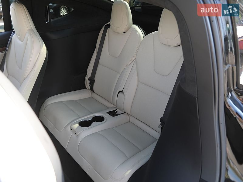 Позашляховик / Кросовер Tesla Model X 2022 в Харкові фото 13 Позашляховик / Кросовер Tesla Model X 2022 в Харкові