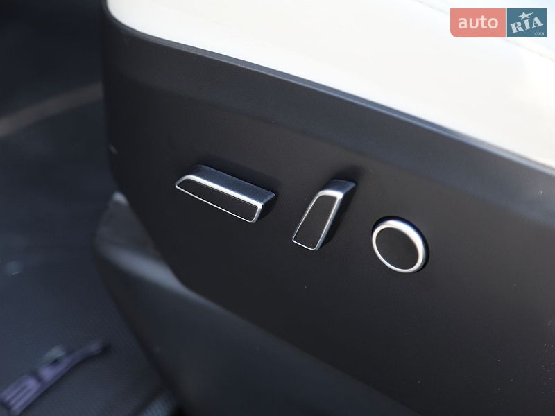 Позашляховик / Кросовер Tesla Model X 2022 в Харкові фото 25 Позашляховик / Кросовер Tesla Model X 2022 в Харкові