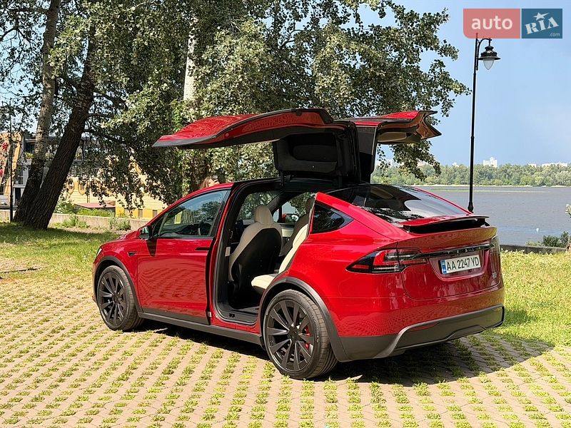 Позашляховик / Кросовер Tesla Model X 2024 в Києві