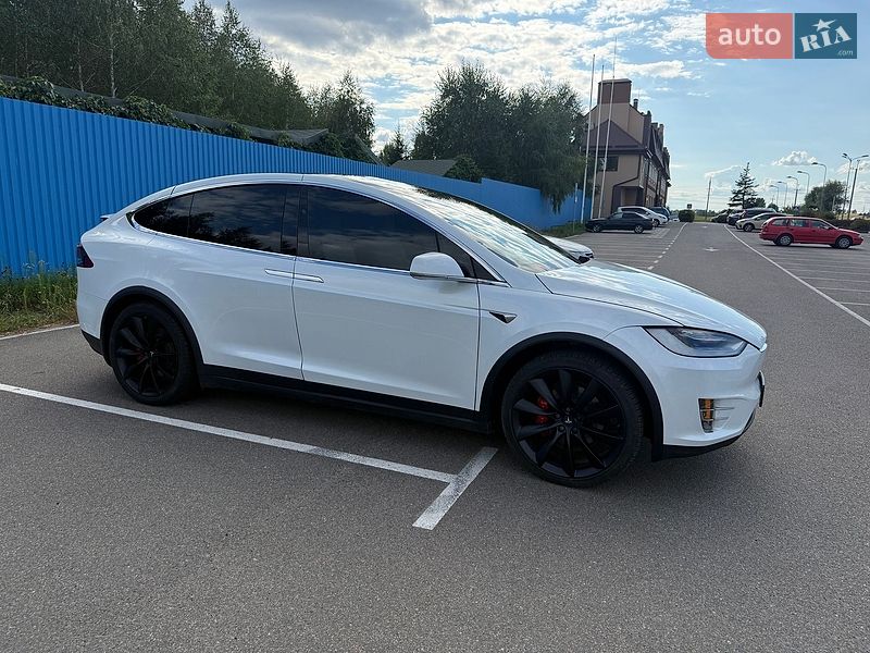 Позашляховик / Кросовер Tesla Model X 2020 в Києві