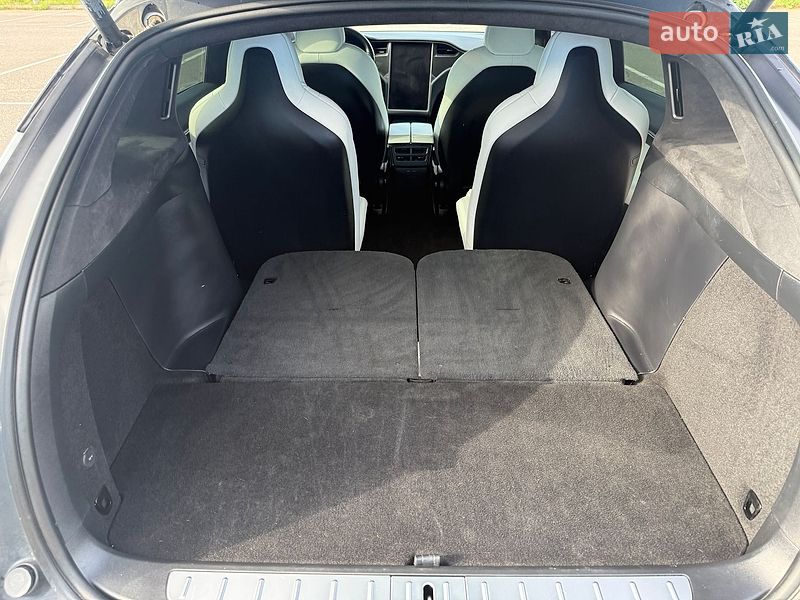 Позашляховик / Кросовер Tesla Model X 2020 в Києві