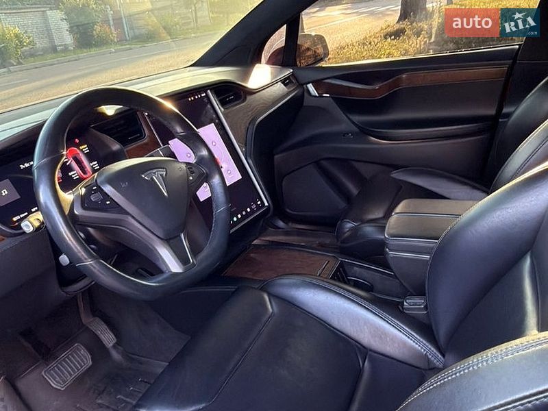 Позашляховик / Кросовер Tesla Model X 2020 в Черкасах