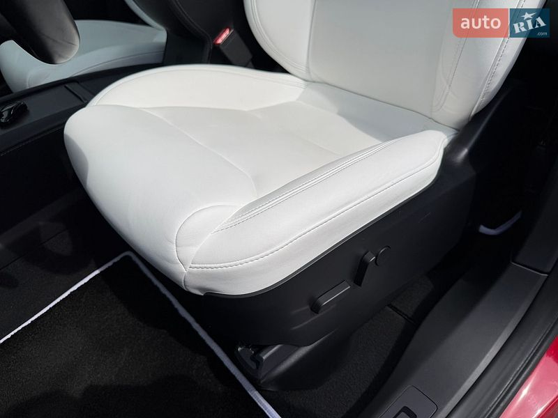Позашляховик / Кросовер Tesla Model X 2020 в Мукачевому