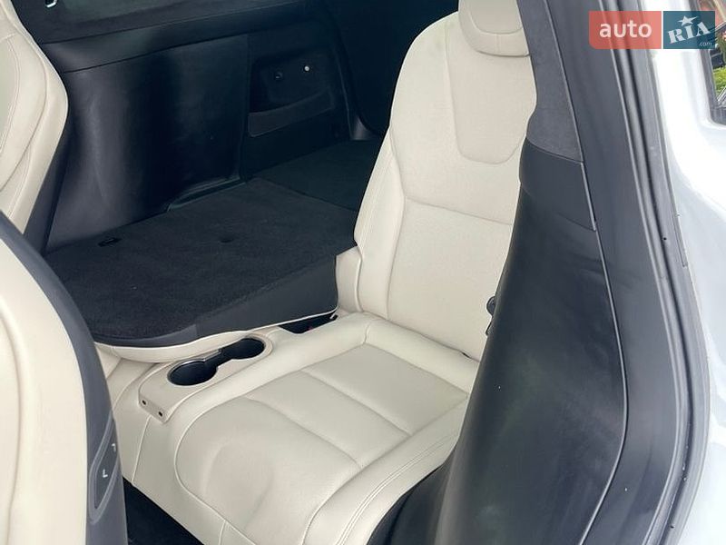 Позашляховик / Кросовер Tesla Model X 2021 в Києві