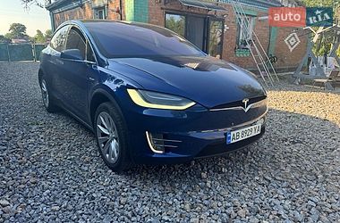 Внедорожник / Кроссовер Tesla Model X 2017 в Виннице