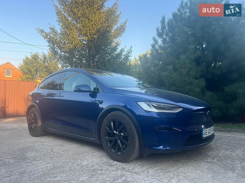 Tesla Model X