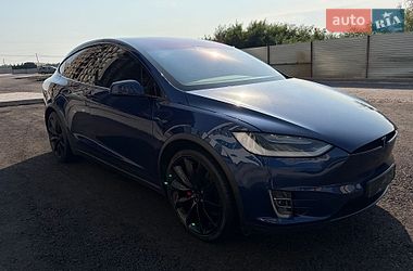 Внедорожник / Кроссовер Tesla Model X 2019 в Киеве