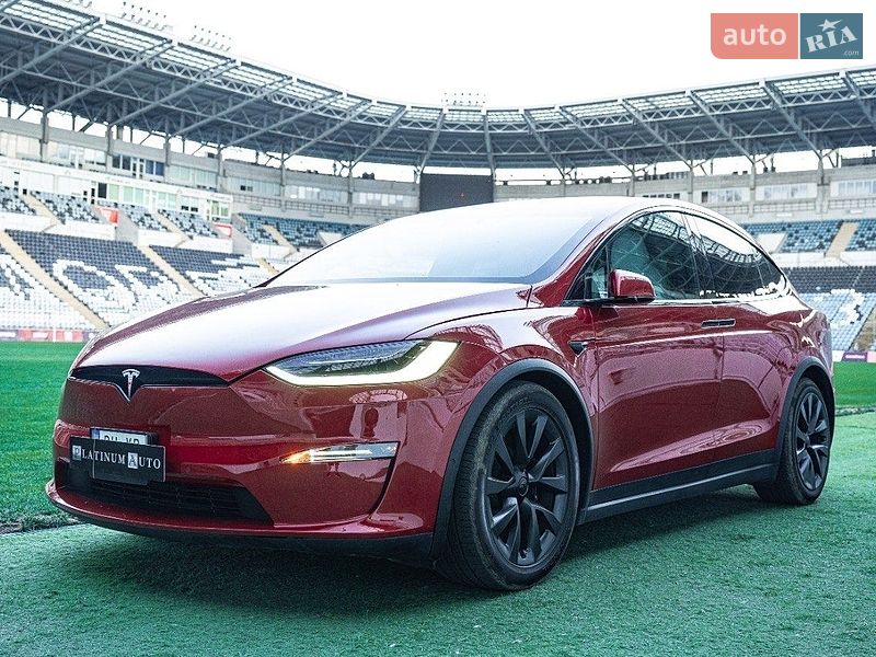 Tesla Model X 2022