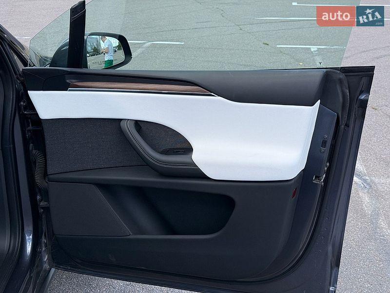 Внедорожник / Кроссовер Tesla Model X 2023 в Белогородке