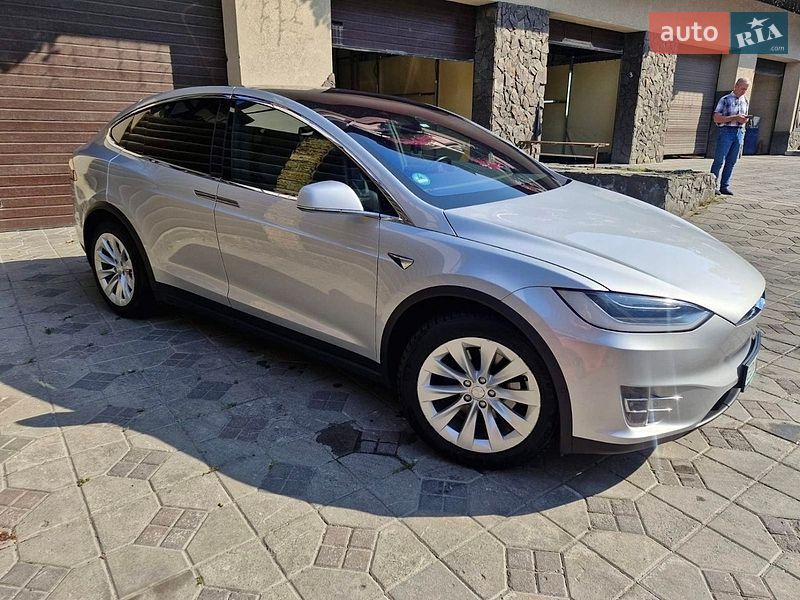 Внедорожник / Кроссовер Tesla Model X 2018 в Виннице