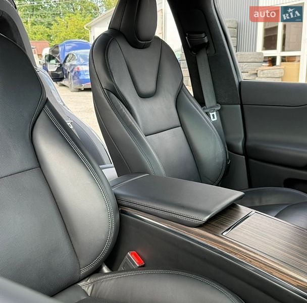 Позашляховик / Кросовер Tesla Model X 2023 в Вінниці