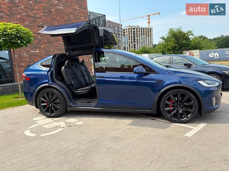 Внедорожник / Кроссовер Tesla Model X 2019 в Киеве фото 2 Внедорожник / Кроссовер Tesla Model X 2019 в Киеве