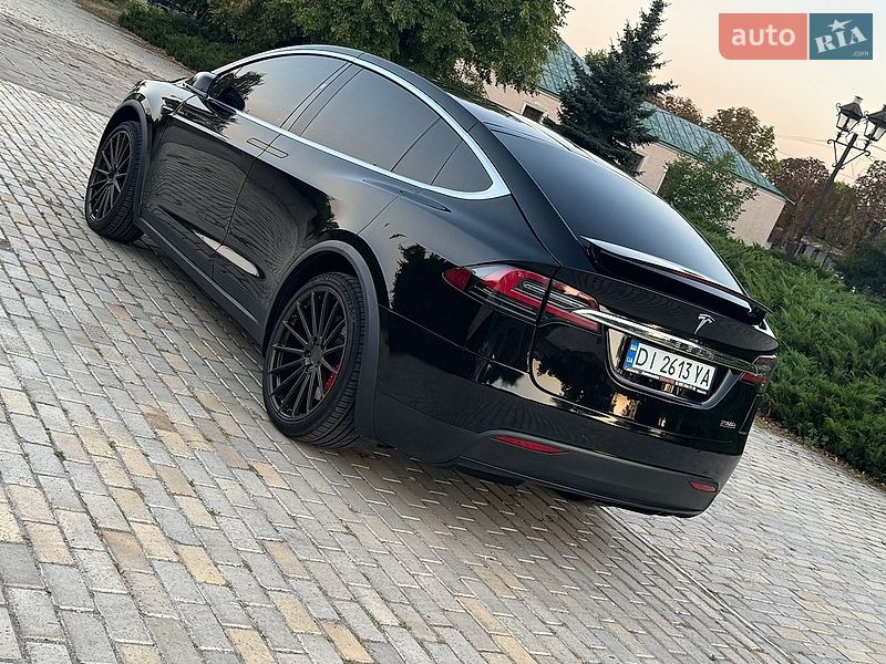 Внедорожник / Кроссовер Tesla Model X 2018 в Белой Церкви