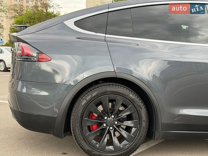 Внедорожник / Кроссовер Tesla Model X 2017 в Киеве