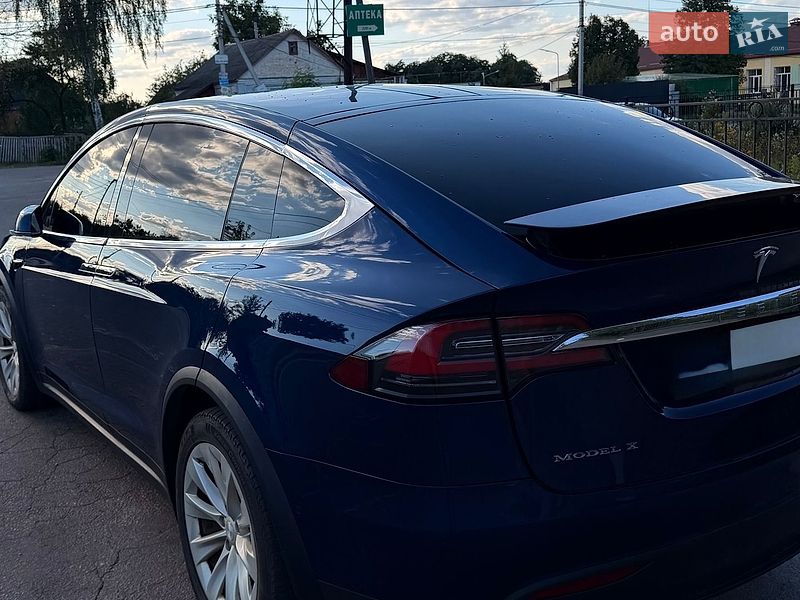 Внедорожник / Кроссовер Tesla Model X 2016 в Житомире