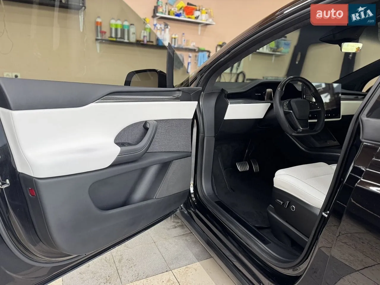 2023 Tesla Model X - мініатюра 9