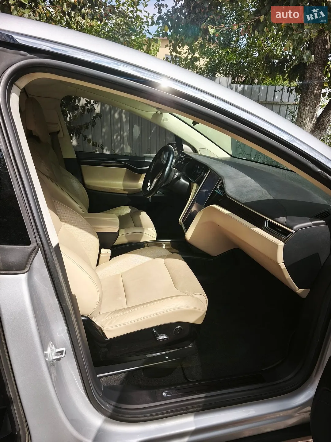 2016 Tesla Model X - мініатюра 8