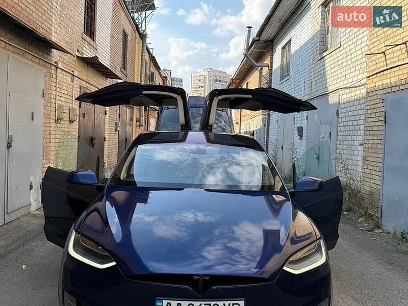 Tesla Model X 2016