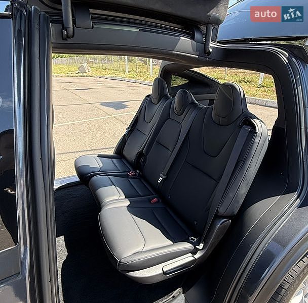 Позашляховик / Кросовер Tesla Model X 2020 в Кривому Розі