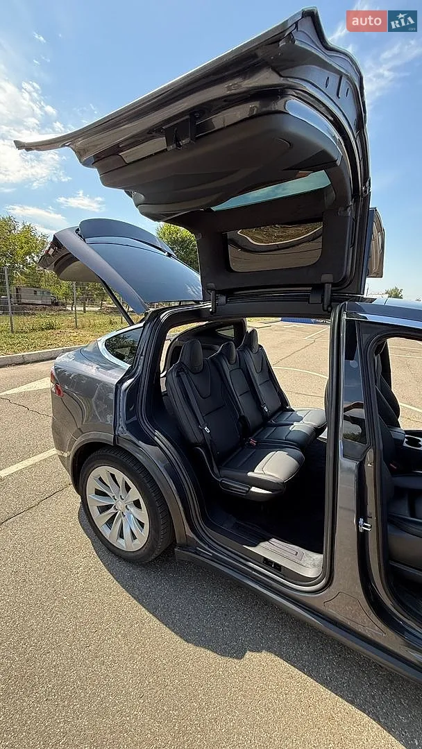 2020 Tesla Model X - мініатюра 25
