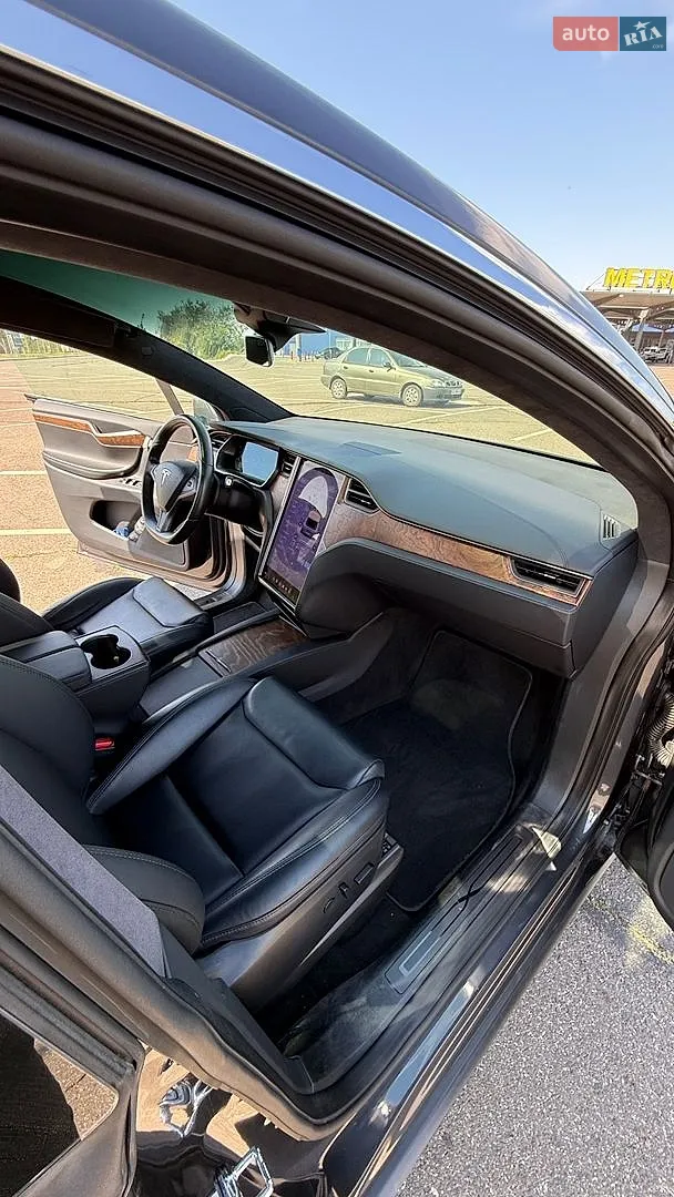 2020 Tesla Model X - мініатюра 27