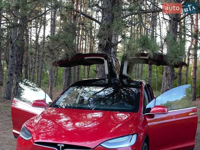 Tesla Model X 2016