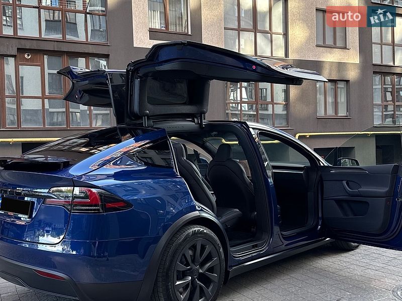 Позашляховик / Кросовер Tesla Model X 2025 в Івано-Франківську