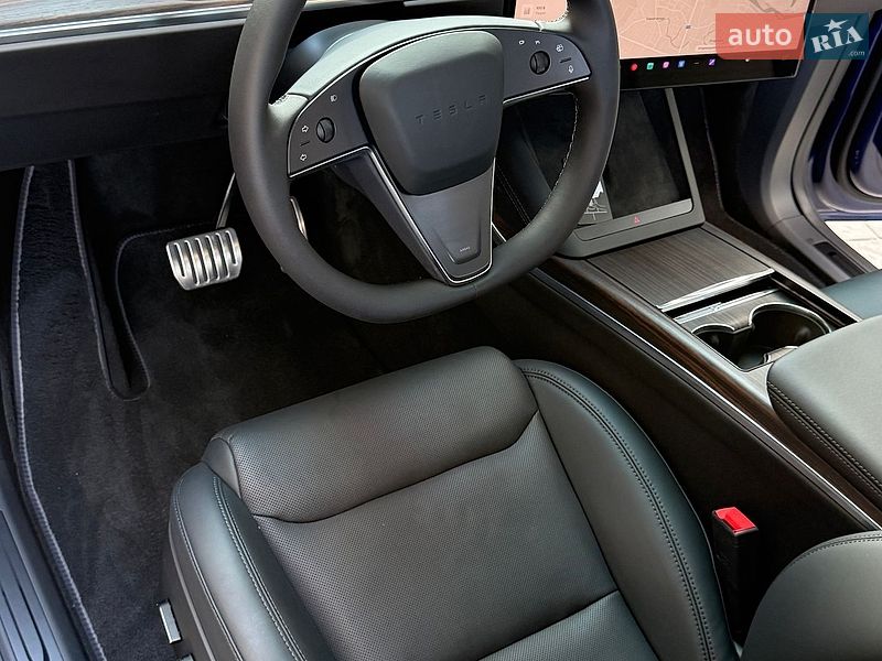 Позашляховик / Кросовер Tesla Model X 2025 в Івано-Франківську