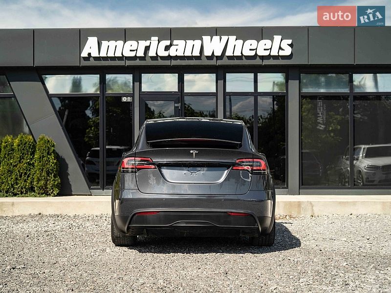 Позашляховик / Кросовер Tesla Model X 2022 в Чернівцях