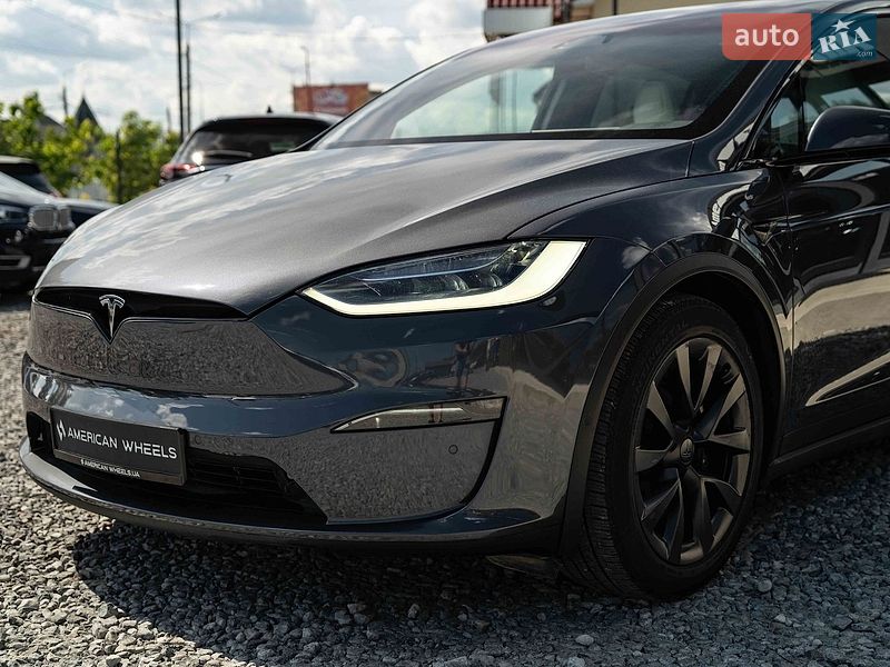 Позашляховик / Кросовер Tesla Model X 2022 в Чернівцях