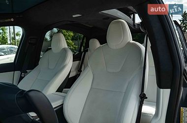 Позашляховик / Кросовер Tesla Model X 2022 в Чернівцях