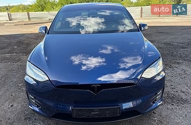 Внедорожник / Кроссовер Tesla Model X 2019 в Киеве