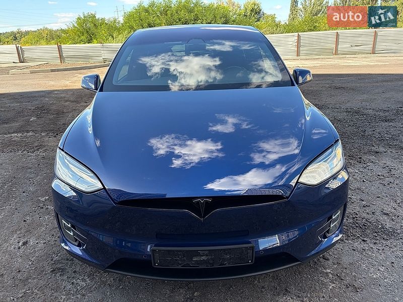 Внедорожник / Кроссовер Tesla Model X 2019 в Киеве