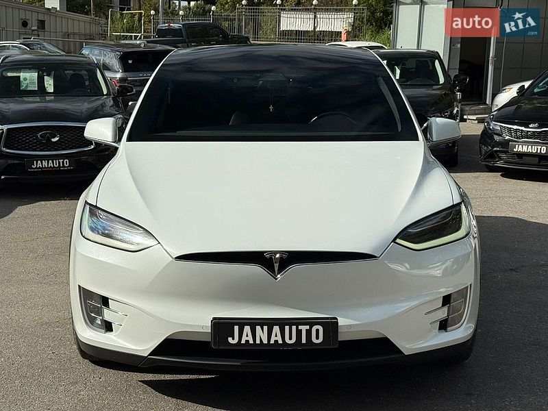 Позашляховик / Кросовер Tesla Model X 2018 в Харкові