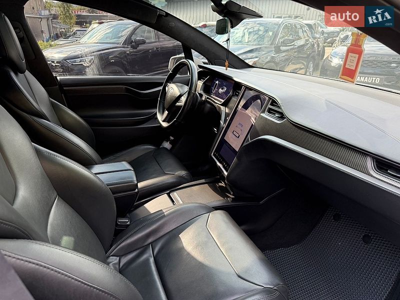 Позашляховик / Кросовер Tesla Model X 2018 в Харкові