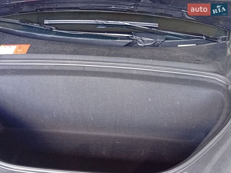 Внедорожник / Кроссовер Tesla Model X 2016 в Киеве