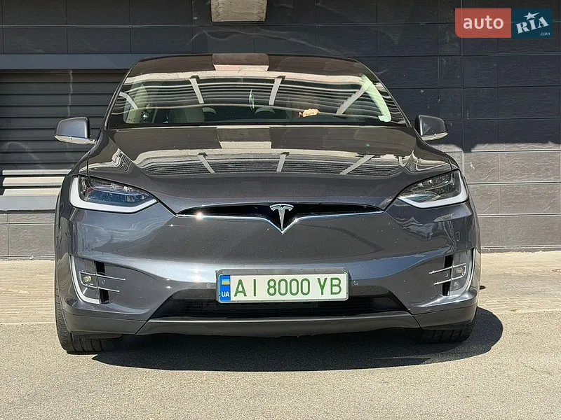 Tesla Model X 2018