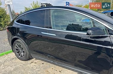 Внедорожник / Кроссовер Tesla Model X 2018 в Ужгороде