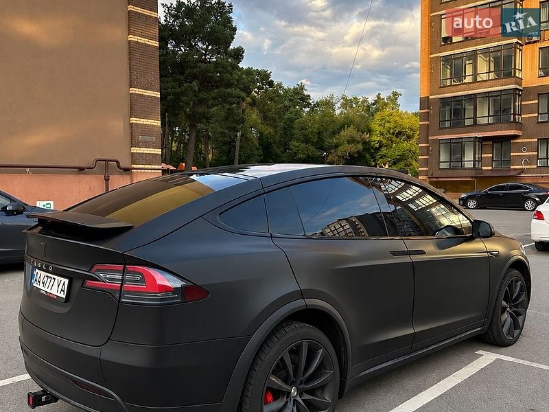 Внедорожник / Кроссовер Tesla Model X 2016 в Чернигове