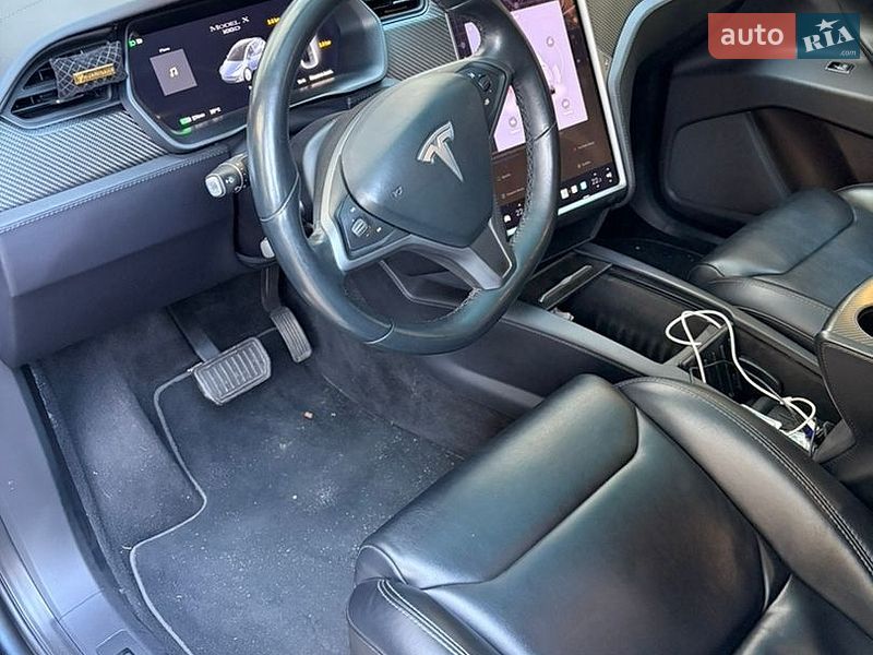 Внедорожник / Кроссовер Tesla Model X 2018 в Киеве