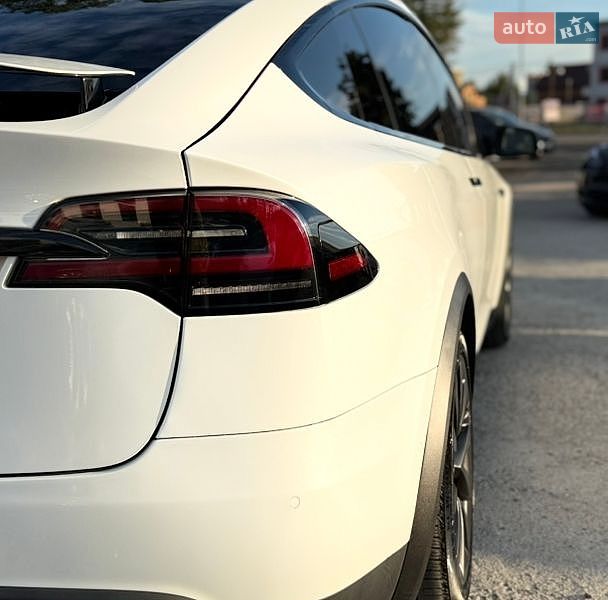 Позашляховик / Кросовер Tesla Model X 2022 в Вінниці