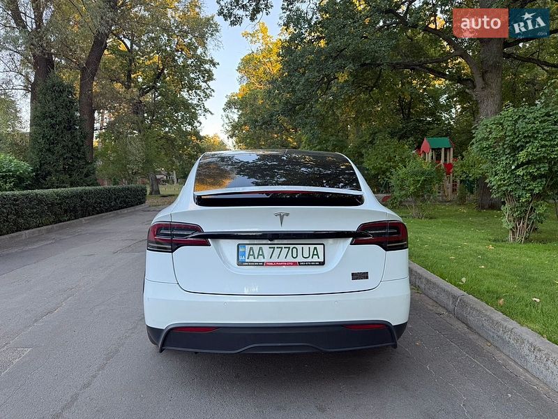 Внедорожник / Кроссовер Tesla Model X 2022 в Буче