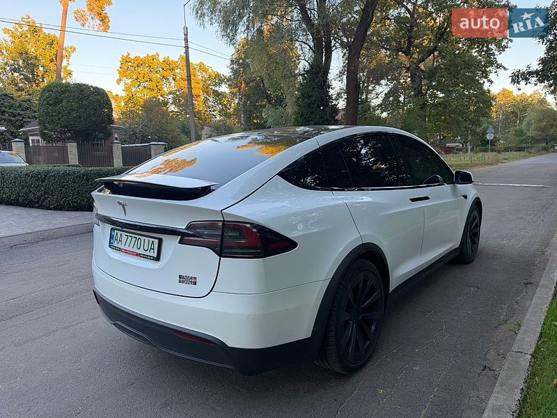 Внедорожник / Кроссовер Tesla Model X 2022 в Буче