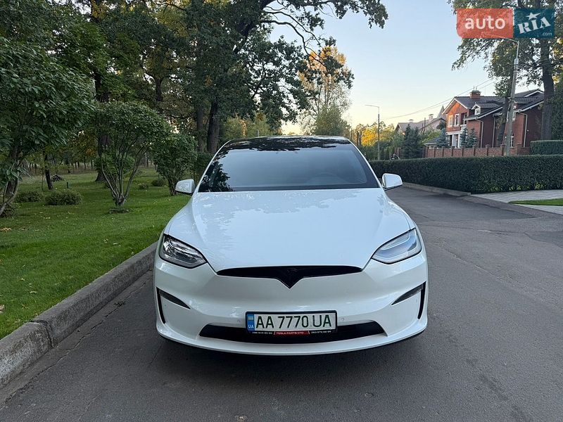 Внедорожник / Кроссовер Tesla Model X 2022 в Буче