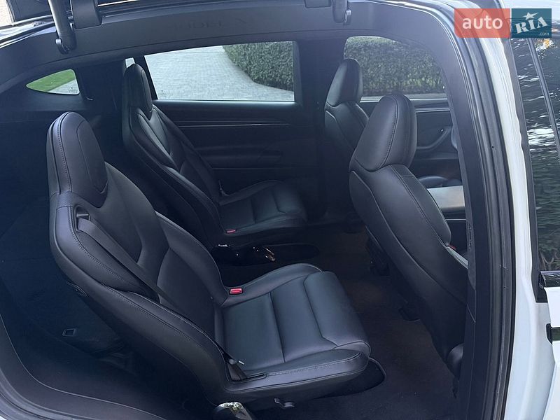 Внедорожник / Кроссовер Tesla Model X 2022 в Буче