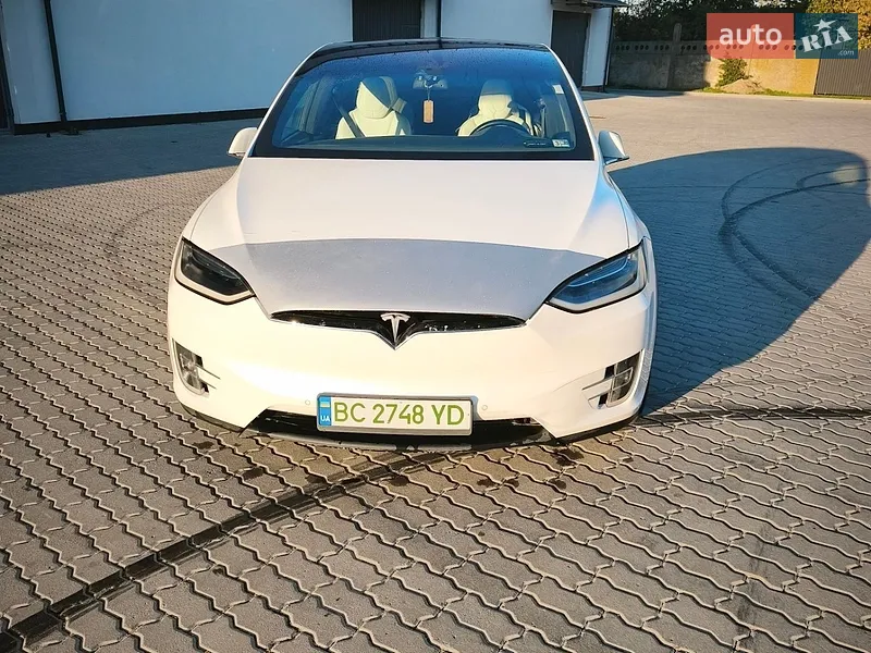 Tesla Model X 2016